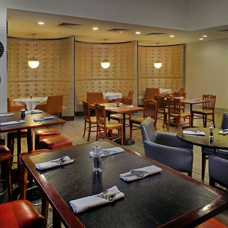 Marriott St. Louis Airport Hotel Edmundson Exterior foto