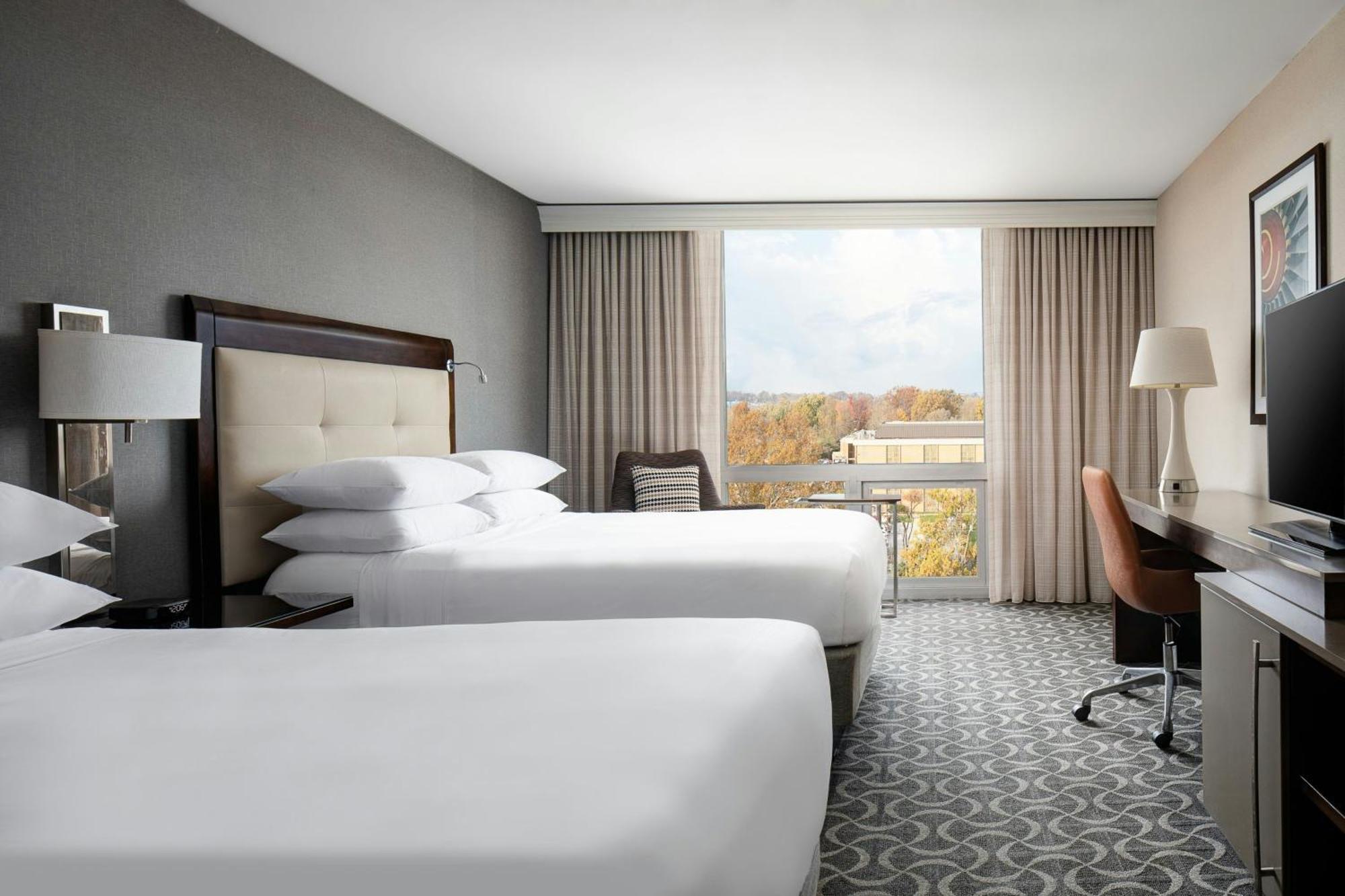 Marriott St. Louis Airport Hotel Edmundson Exterior foto